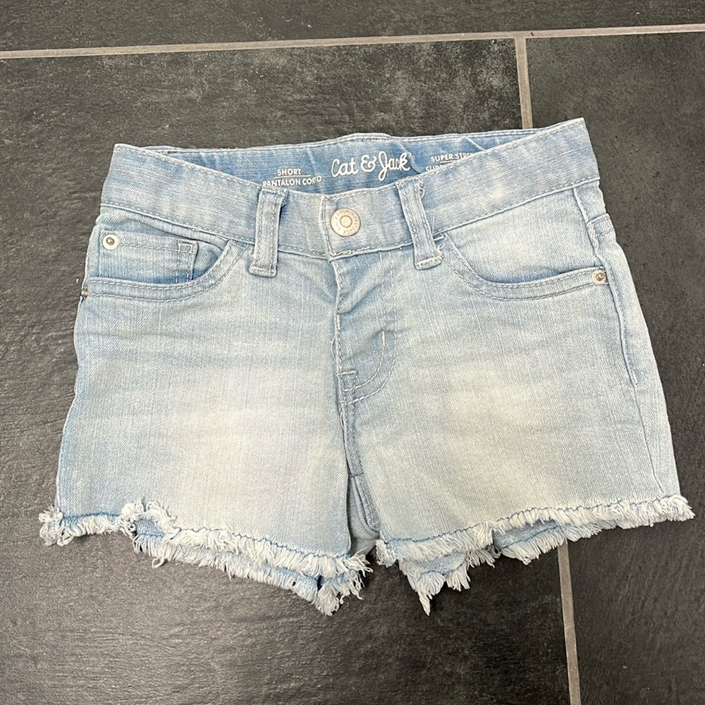 Cat & Jack Girls super stretch denim shorts - size 4T